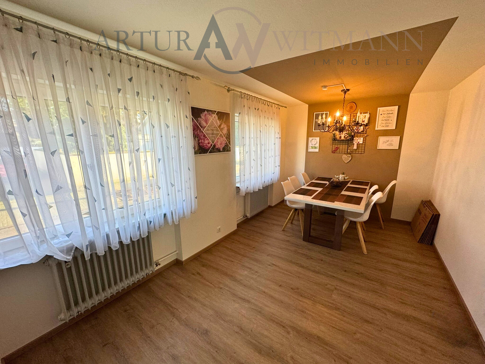 Friesenheim – Gepflegtes Einfamilienhaus mit Garten & Dachterrasse