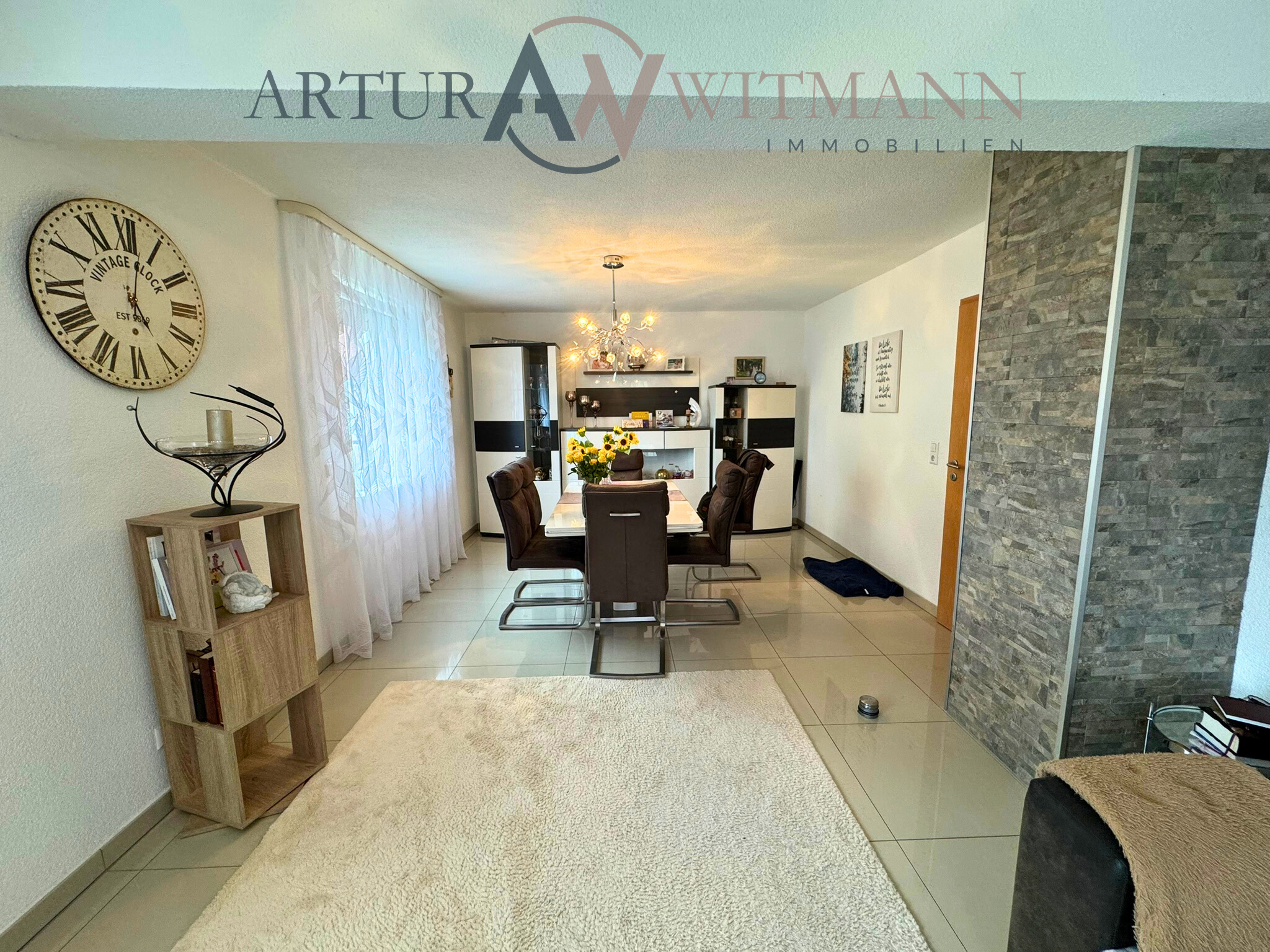 Platz für alle – großzügiges Familienhaus in zentraler, ruhiger Lage