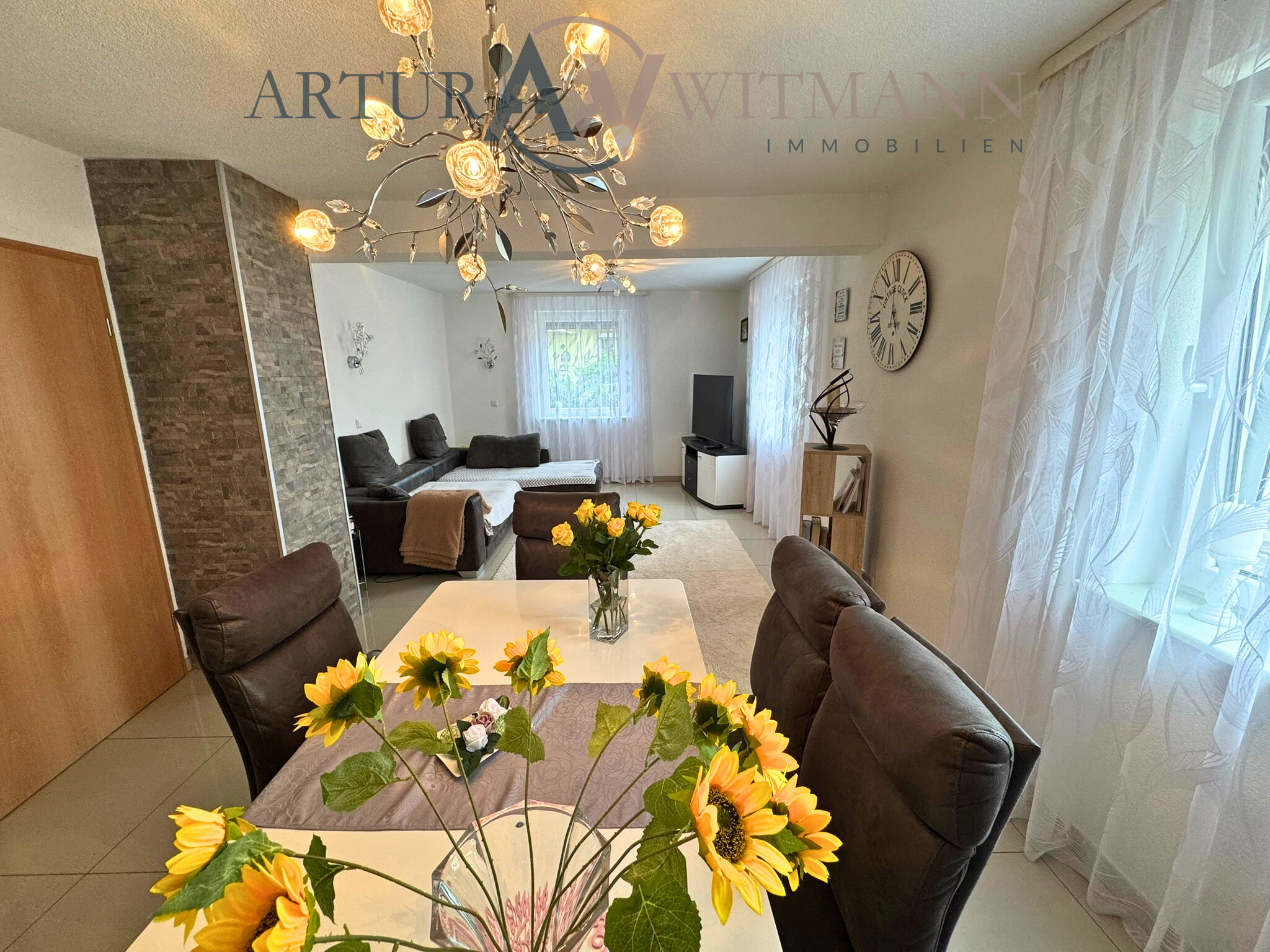 Platz für alle – großzügiges Familienhaus in zentraler, ruhiger Lage