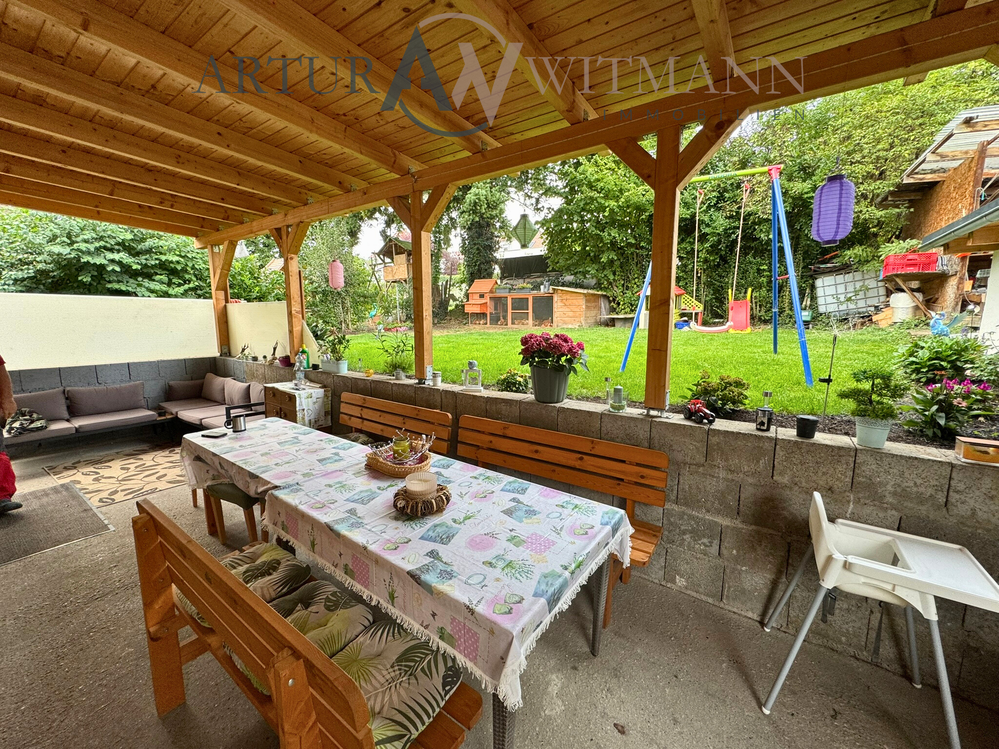 Platz für alle – großzügiges Familienhaus in zentraler, ruhiger Lage