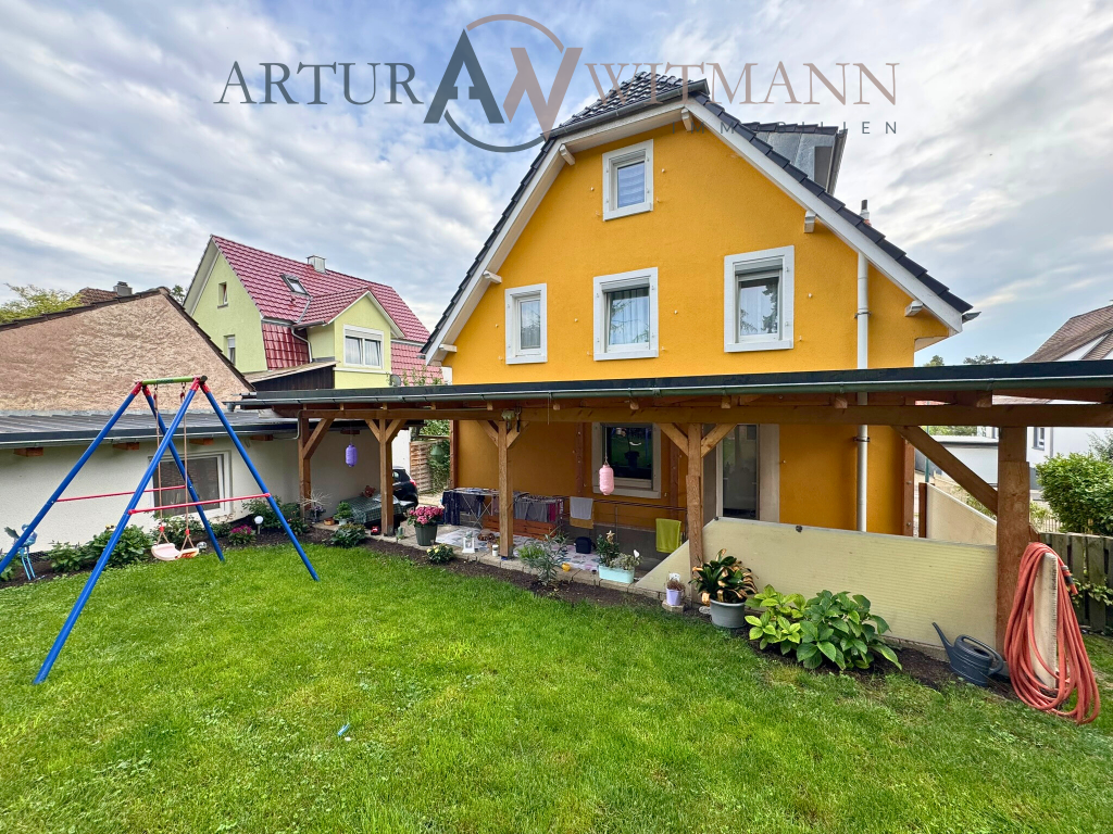 Platz für alle – großzügiges Familienhaus in zentraler, ruhiger Lage