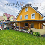 Platz für alle – großzügiges Familienhaus in zentraler, ruhiger Lage