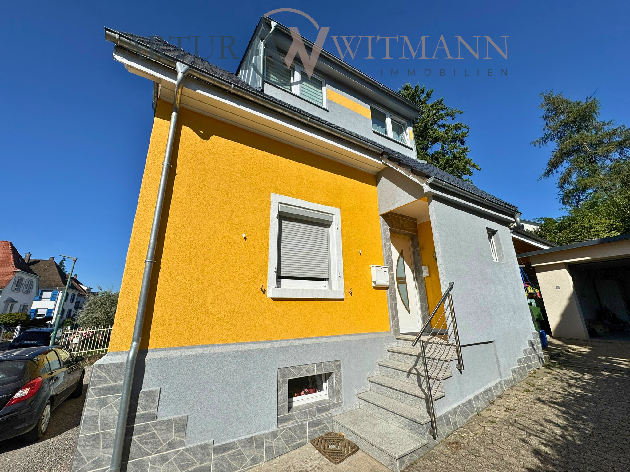 Platz für alle – großzügiges Familienhaus in zentraler, ruhiger Lage