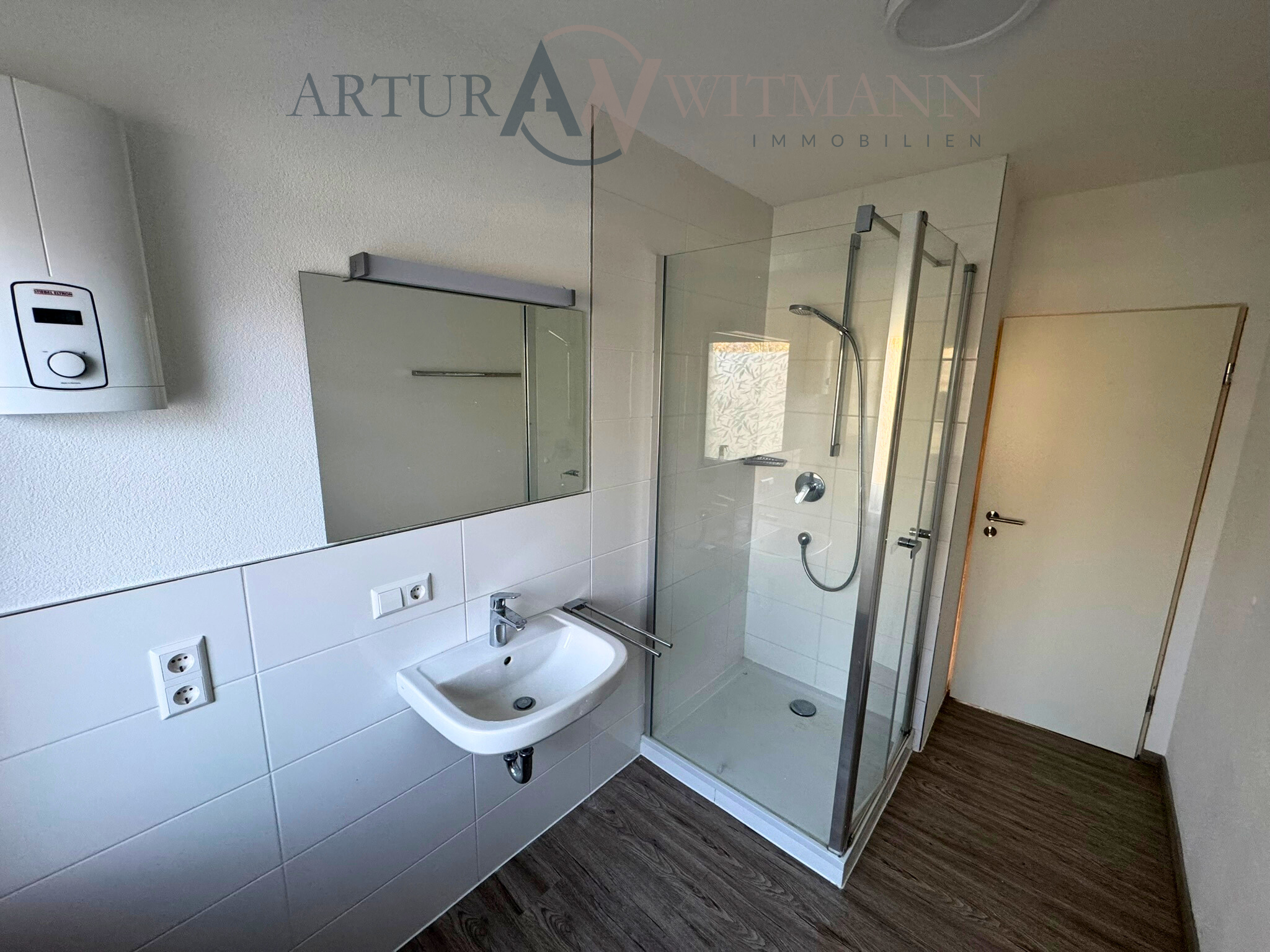 Bezugsfreie 3,5-Zimmer-Wohnung mit Aufzug, Kellerraum & Garagenplatz