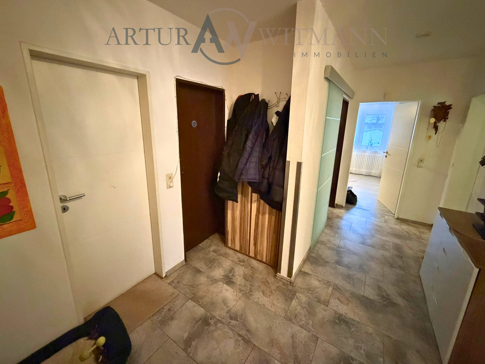 3-Zimmer-Wohnung mit Südbalkon & TG-Stellplatz in zentraler Lage von Zell a. H.