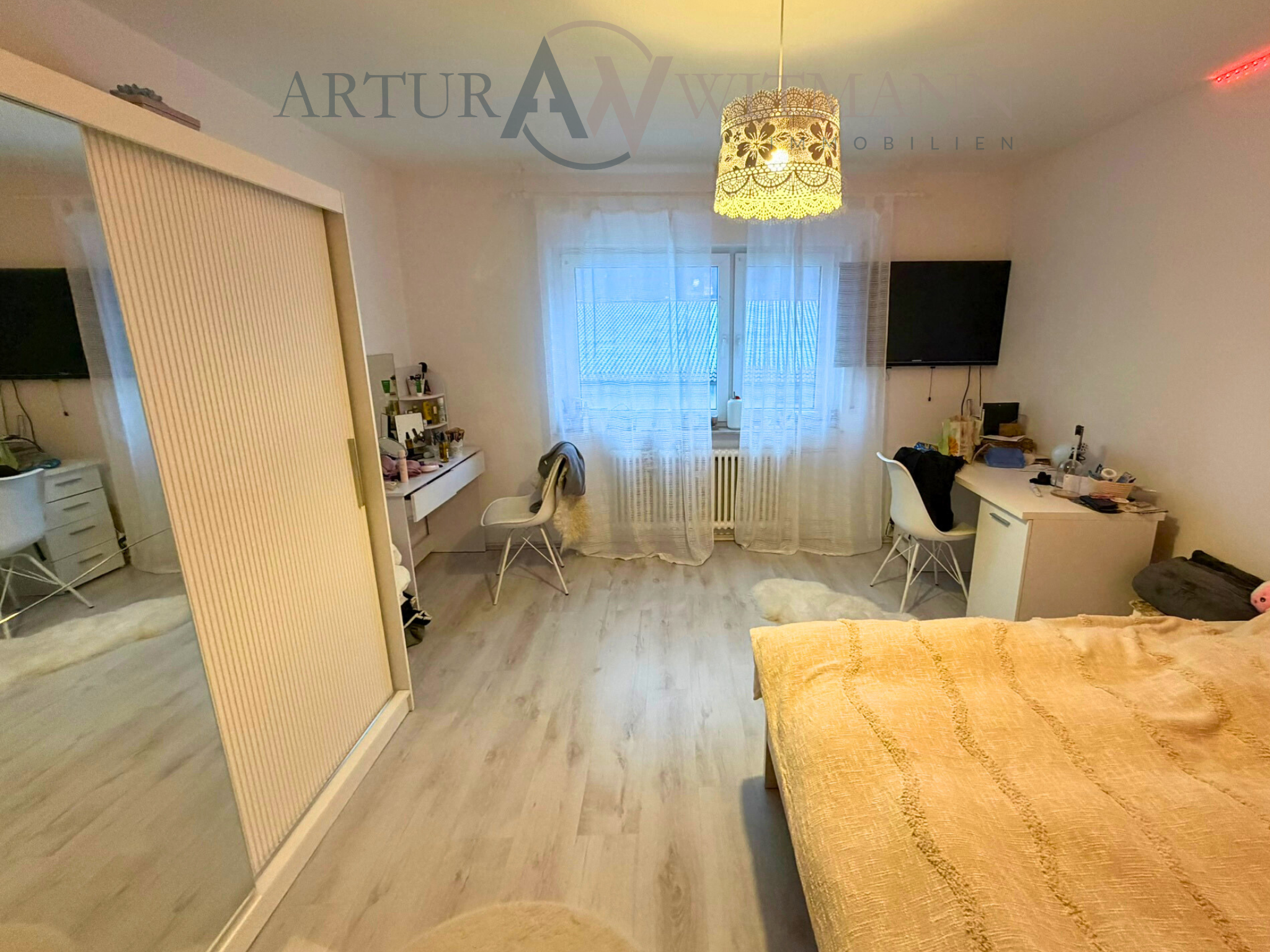 3-Zimmer-Wohnung mit Südbalkon & TG-Stellplatz in zentraler Lage von Zell a. H.