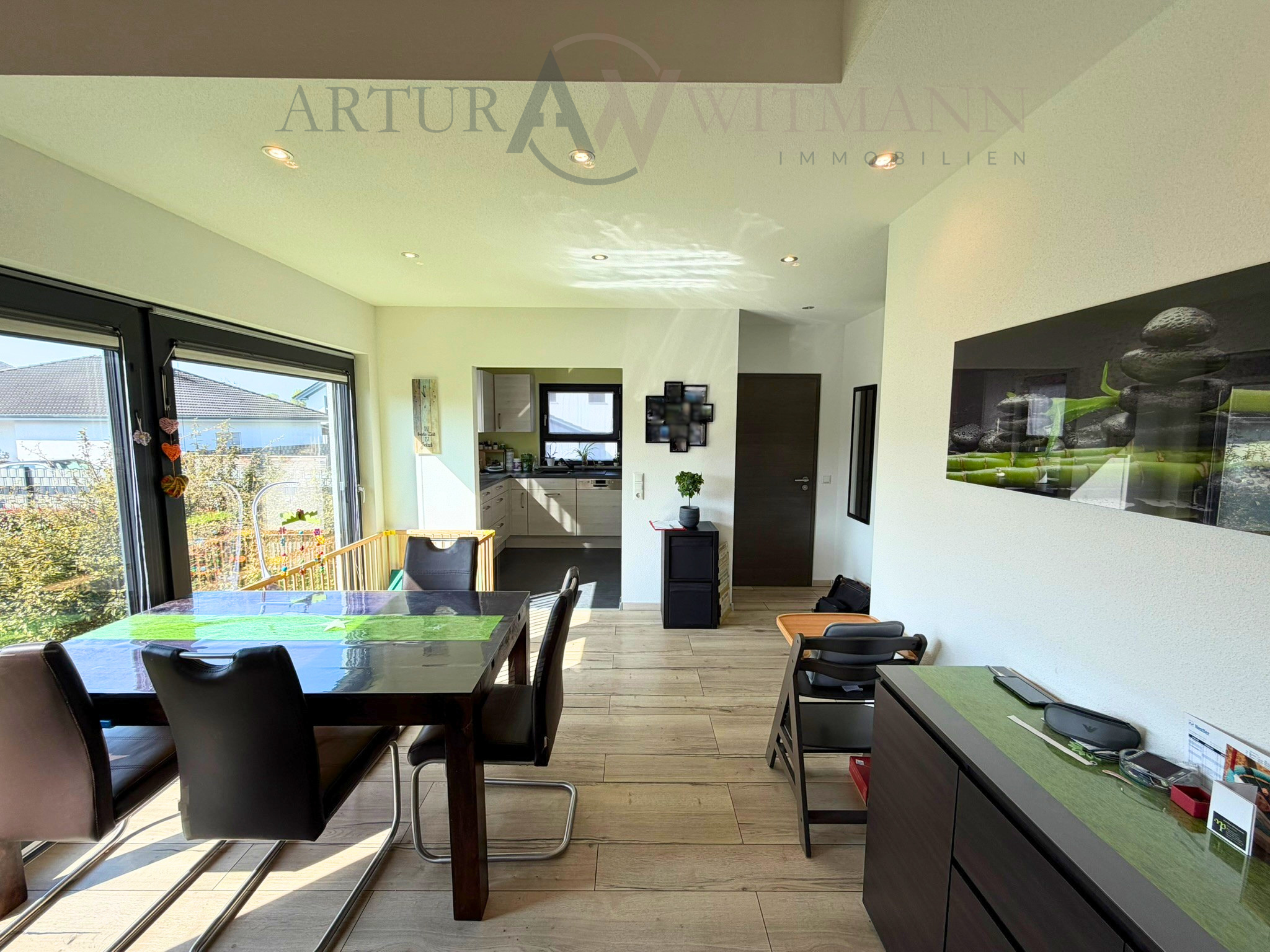 Selten am Markt: Einfamilienhaus mit Einliegerwohnung + extra Einheit | Baujahr 2017