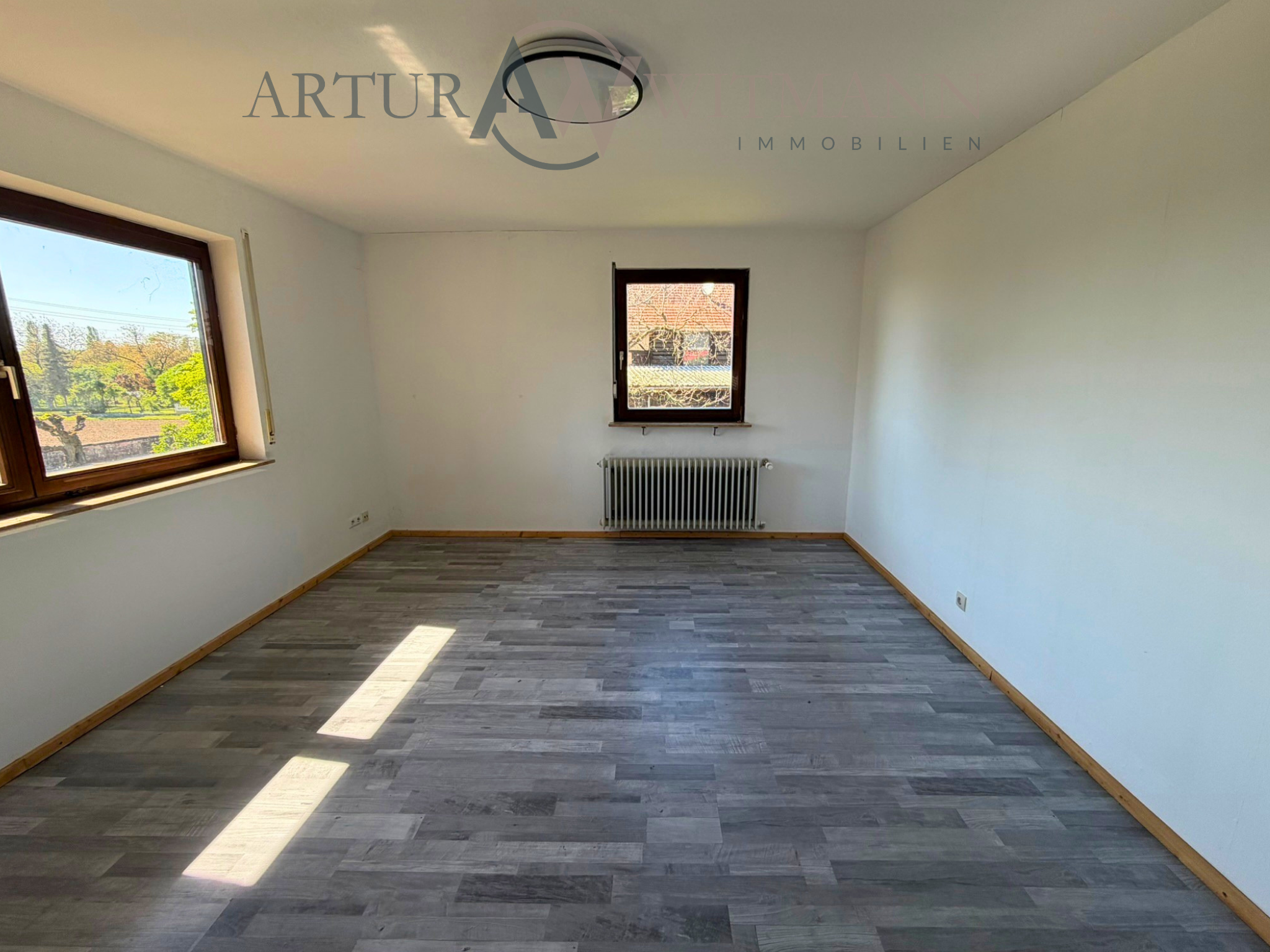 Meißenheim : Großes Wohnhaus mit 818 m² Grundstück und viel Nutzflächen