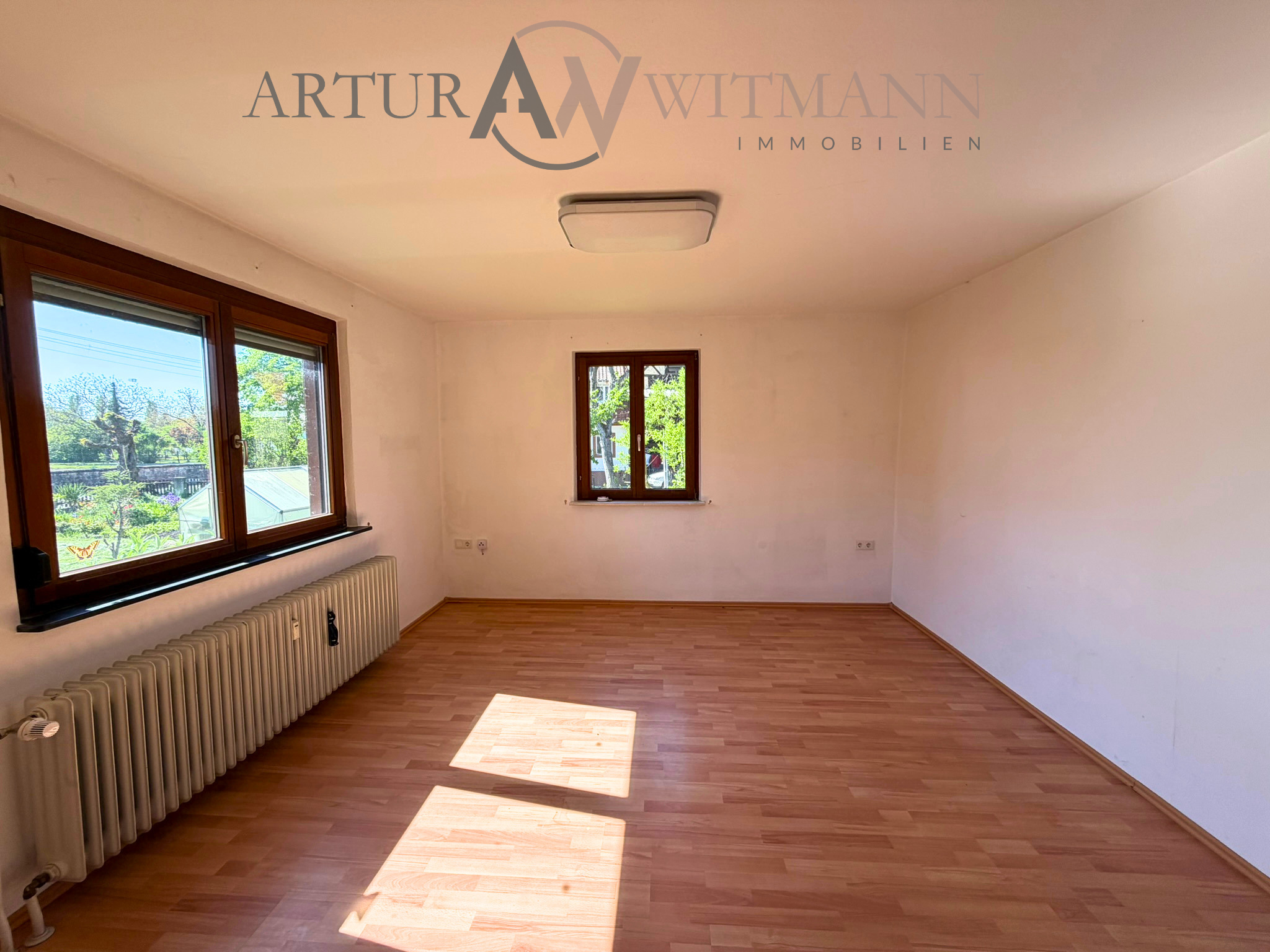 Meißenheim : Großes Wohnhaus mit 818 m² Grundstück und viel Nutzflächen