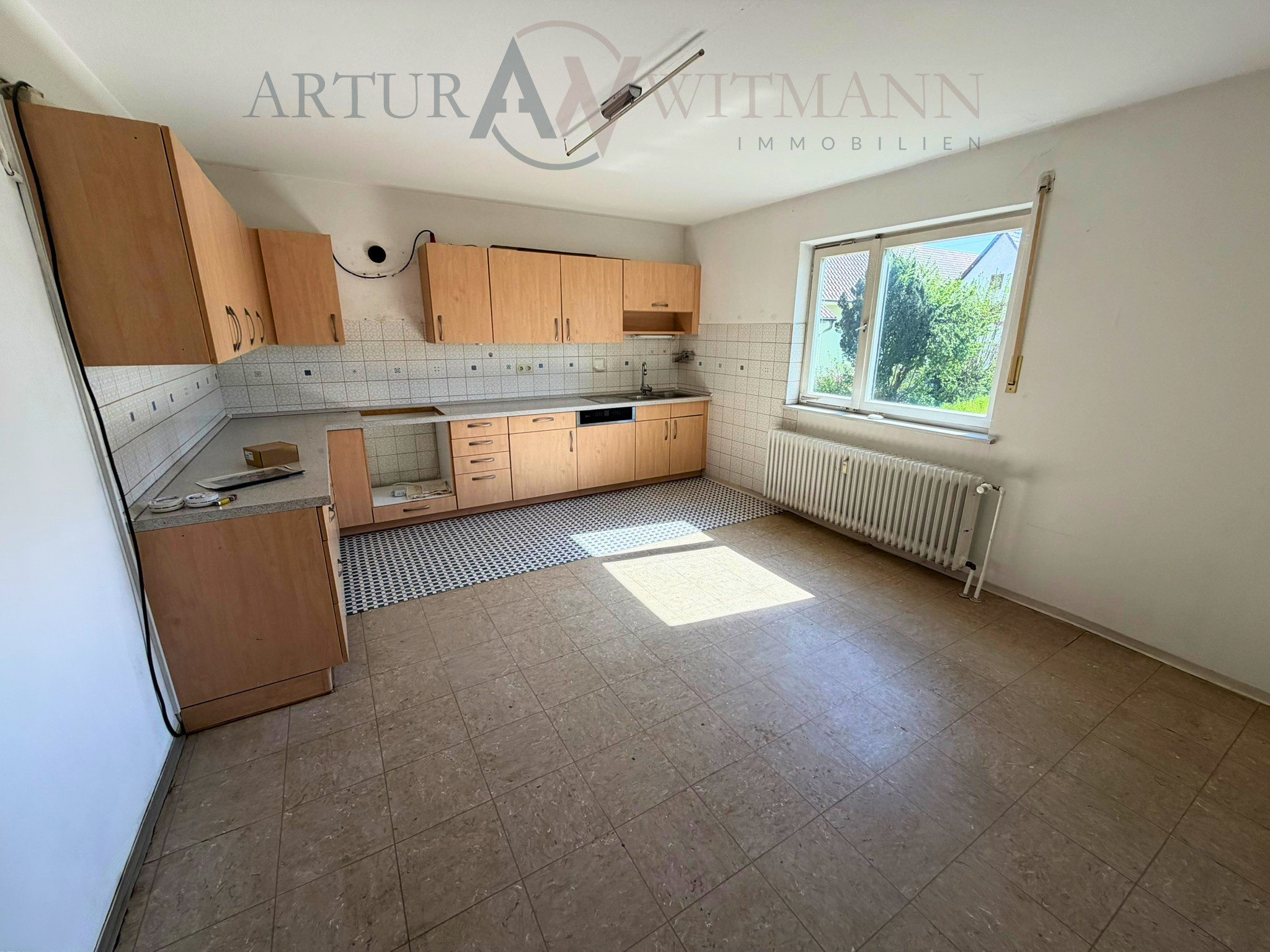 Meißenheim : Großes Wohnhaus mit 818 m² Grundstück und viel Nutzflächen