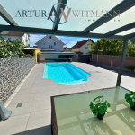 Sonnige Doppelhaushälfte mit Pool & perfektem Zuhause für Familien