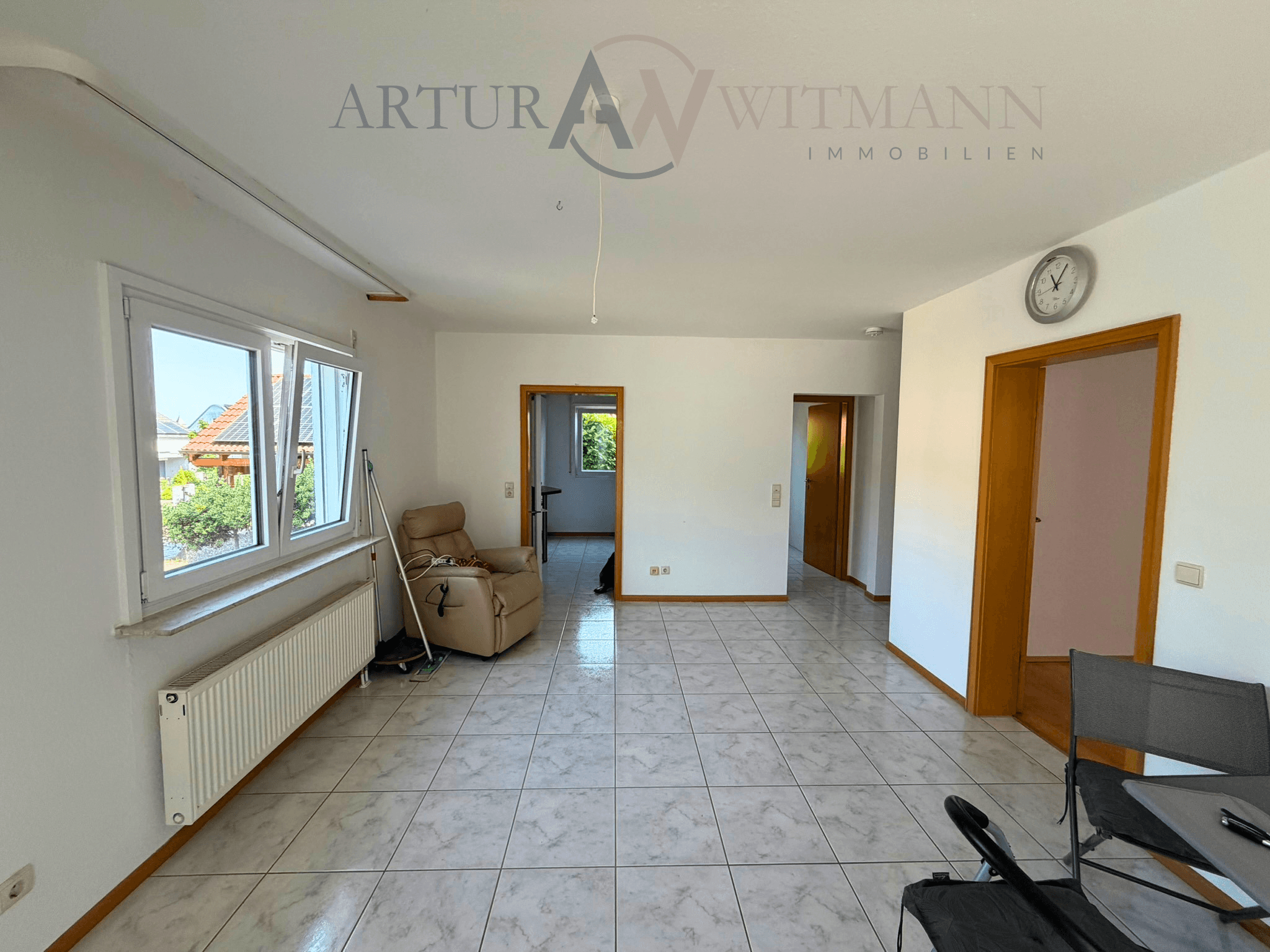 Gepflegte 2-Zimmer-Wohnung im Hochparterre mit großer Terrasse