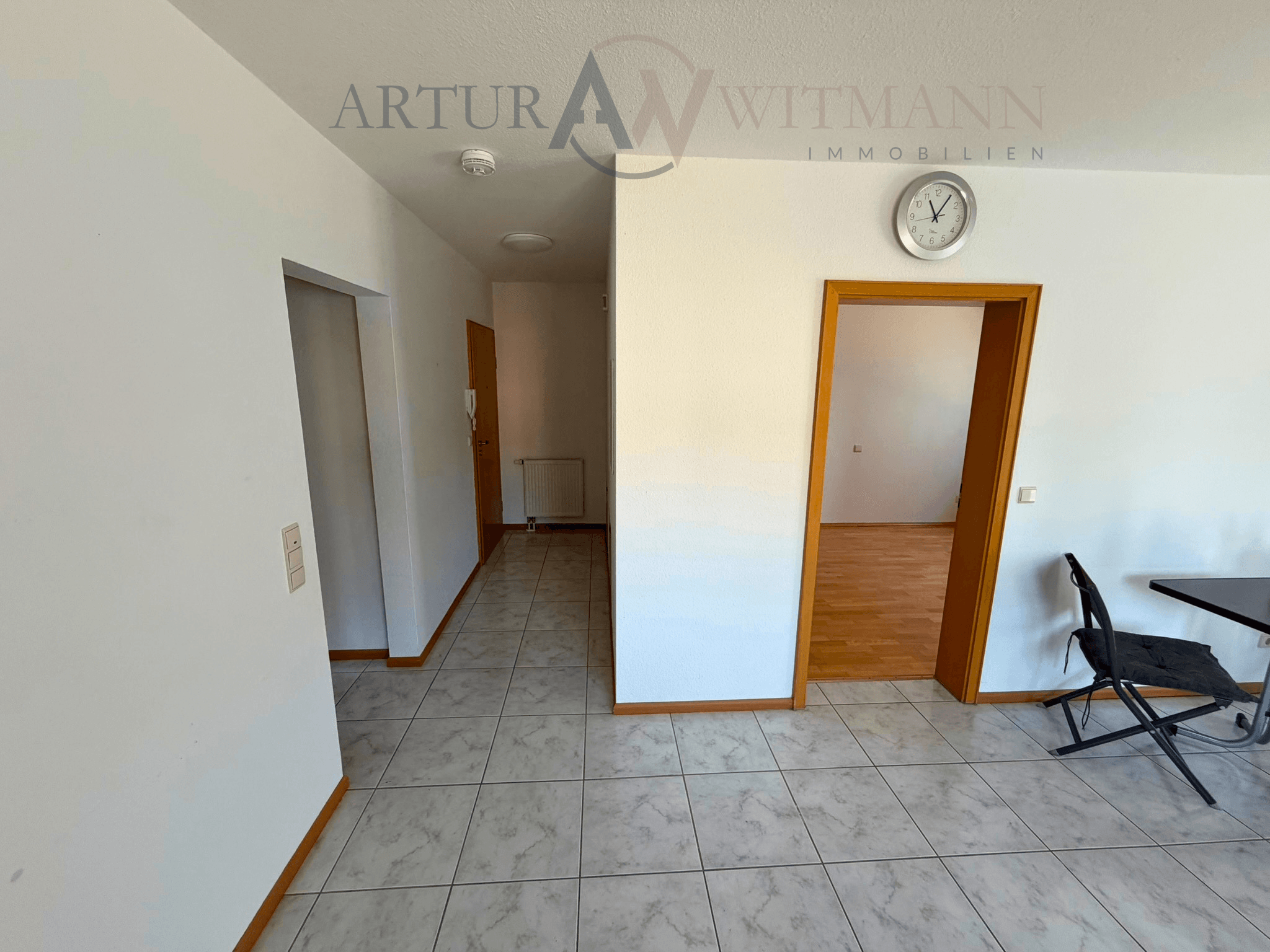 Gepflegte 2-Zimmer-Wohnung im Hochparterre mit großer Terrasse