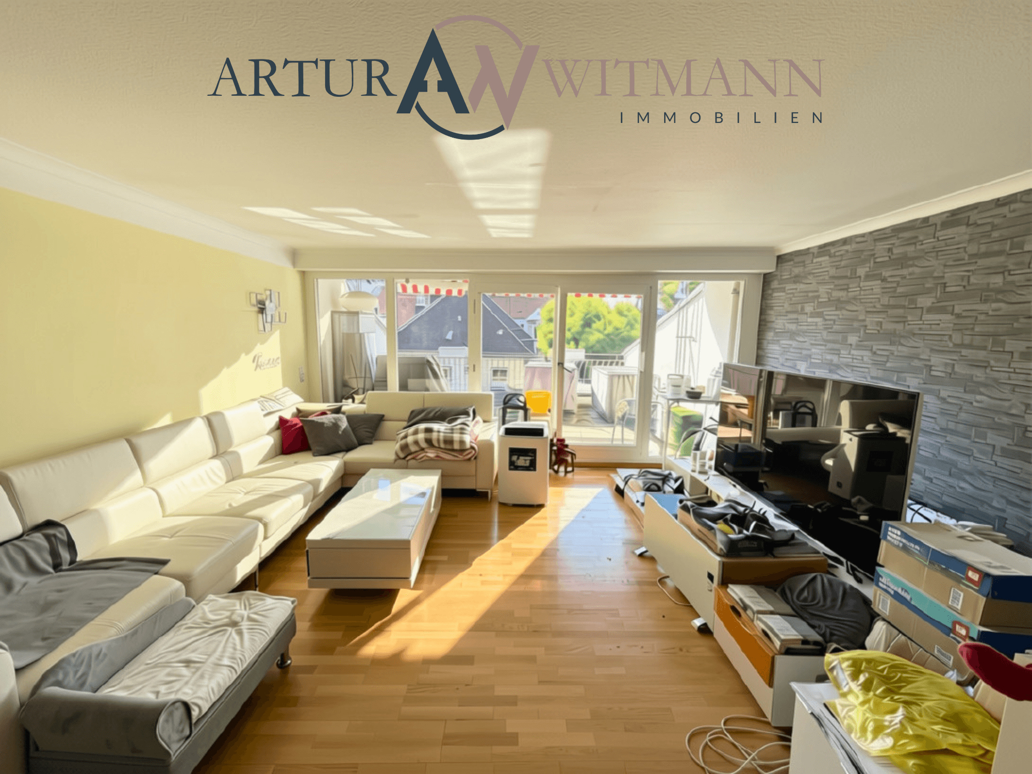 Großzügige 3-Zimmer-Wohnung mit zwei Dachterrassen und 2 Stellplatzboxen im Zentrum von Lahr