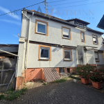 Kompaktes Wohnhaus mit ca. 70 m² Wohnfläche und Nebengebäude